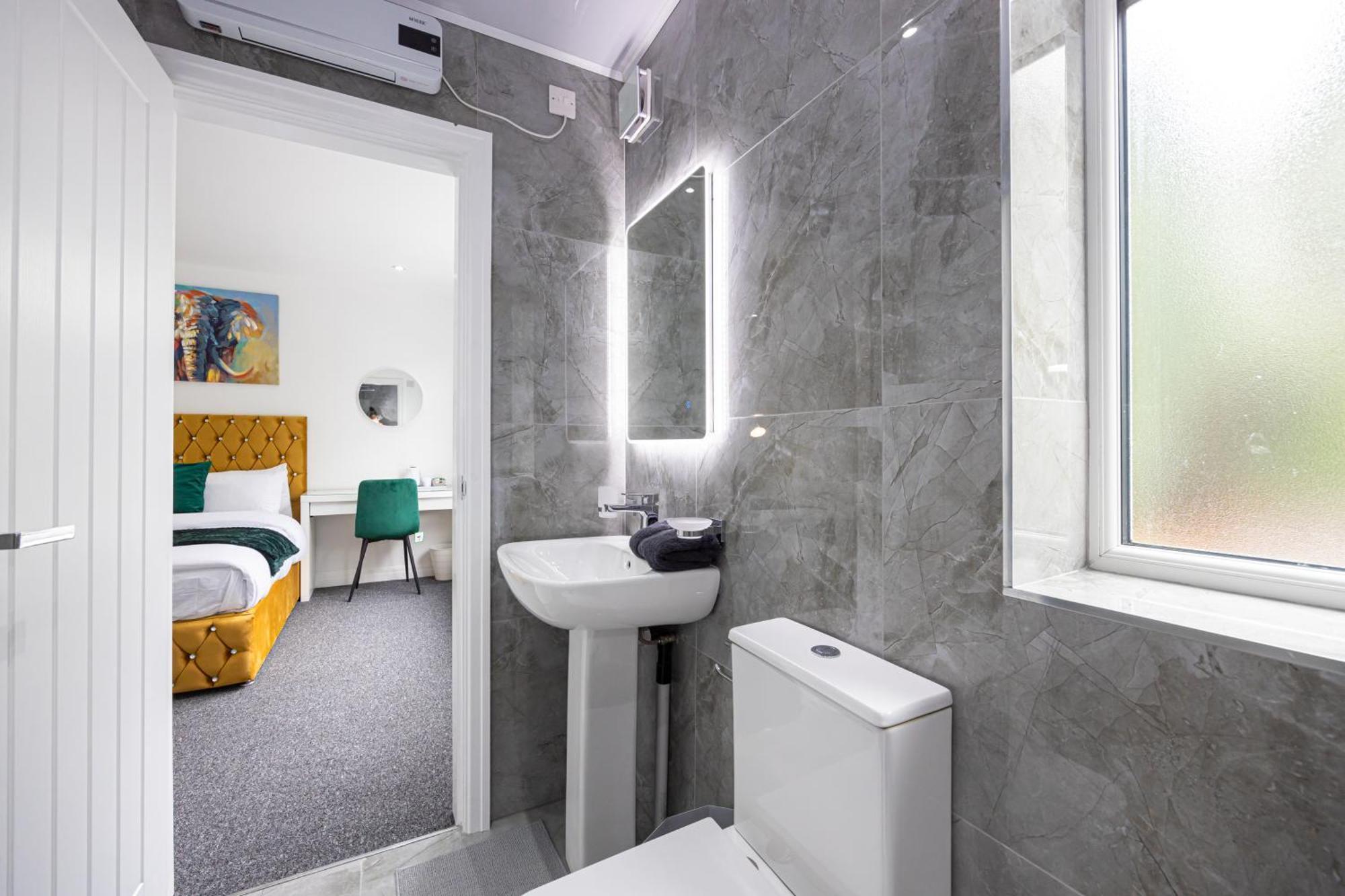 The Kent- Luxury Rooms マンチェスター エクステリア 写真